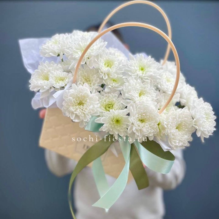 Сумочка с хризантемами в Магнитогорске