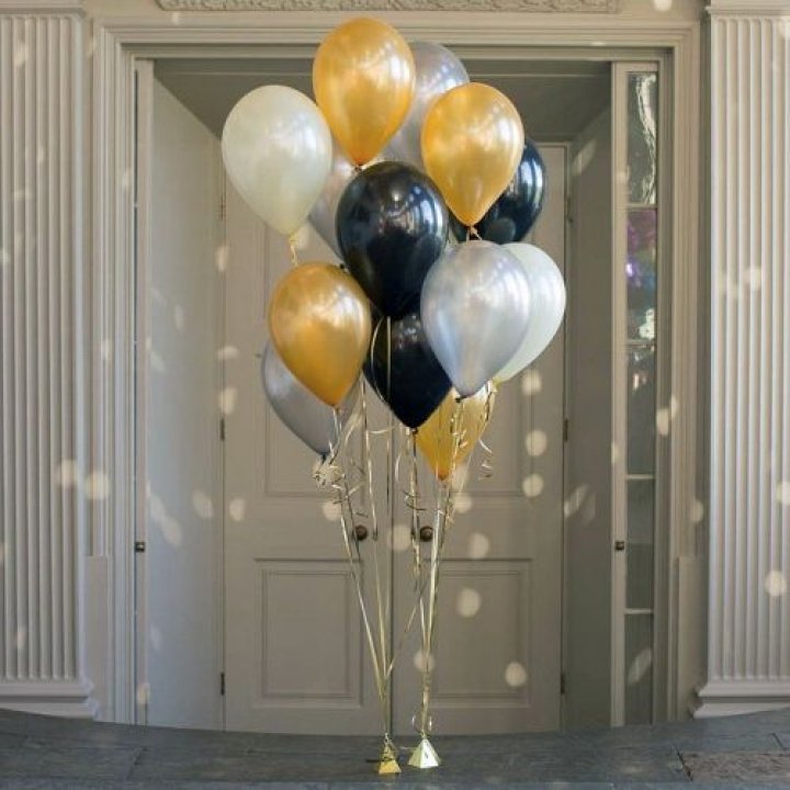 Фонтан шаров "Фаерворк" в Магнитогорске