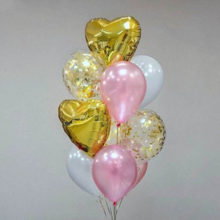 Облако шаров "Рози голд" в Магнитогорске