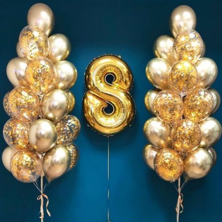 Цифра с фонтанами шаров  в Магнитогорске