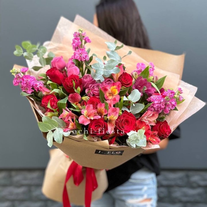 Дизайнерский букет №3 в Магнитогорске