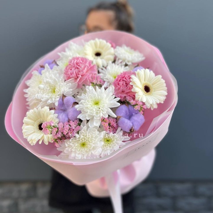 Букет цветов "Пинк спринг" в Магнитогорске