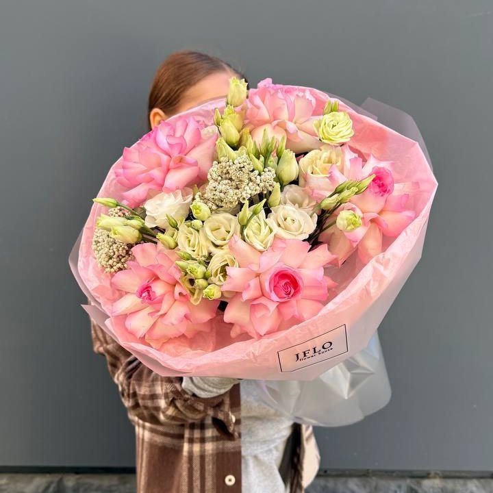 Букет "Розы с эустомой" в Магнитогорске