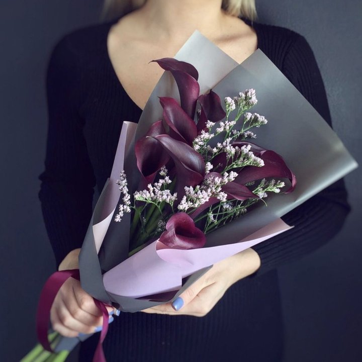 Букет фиолетовых калл в Магнитогорске