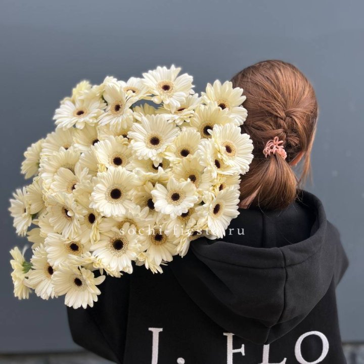 51 гербера в Магнитогорске