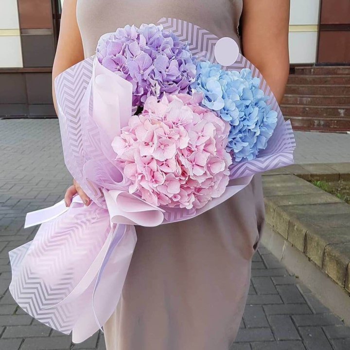 Букет гортензий "Пуф" в Магнитогорске