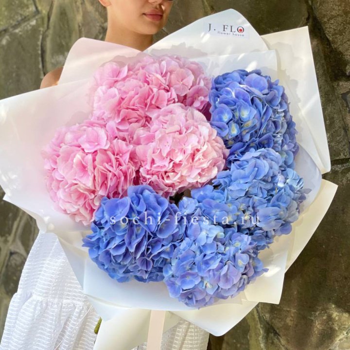 Букет гортензий №1 в Магнитогорске