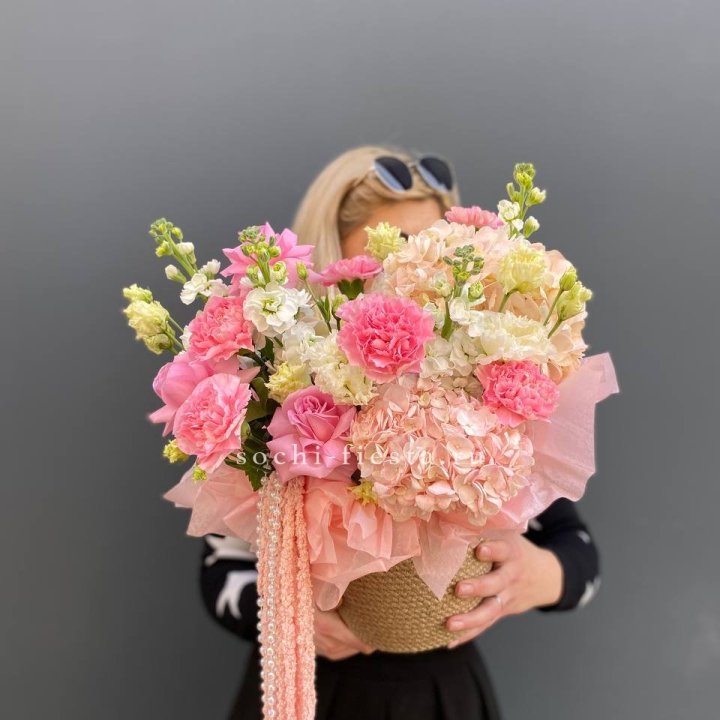 Композиция "Роскошь" в Магнитогорске