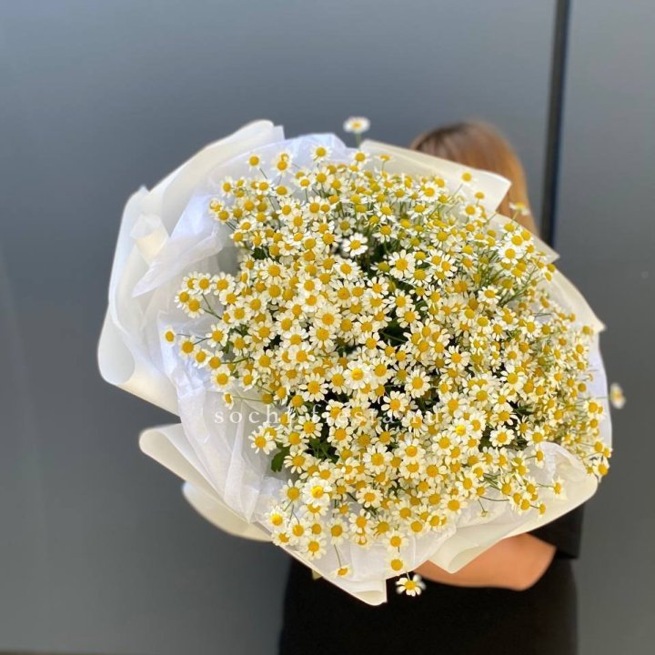 Букет ромашек "Фемели" в Магнитогорске