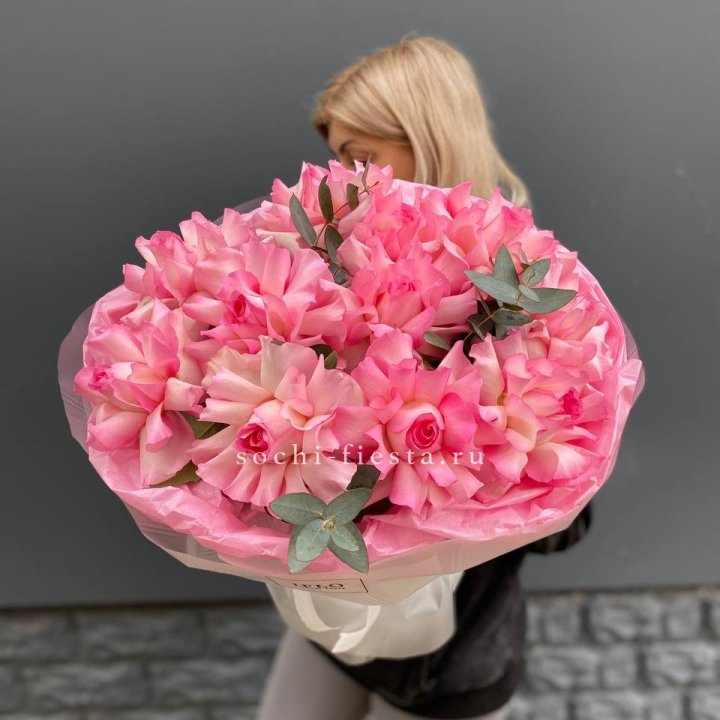 11 французских роз в Магнитогорске