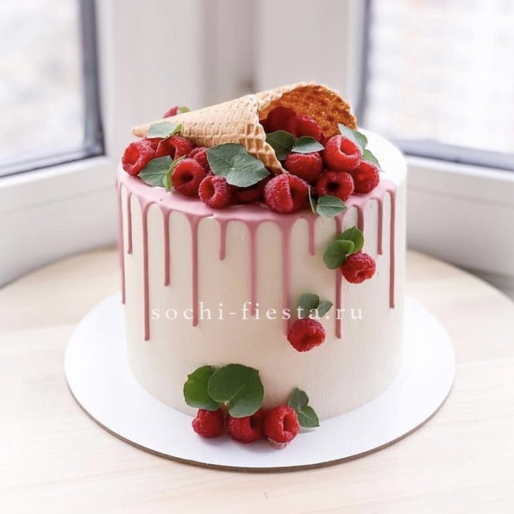 Торт "Ягодный" в Магнитогорске