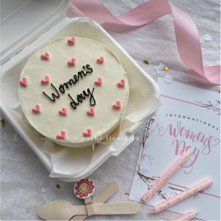 Бенто-торт "Дорогим женщинам"  в Магнитогорске