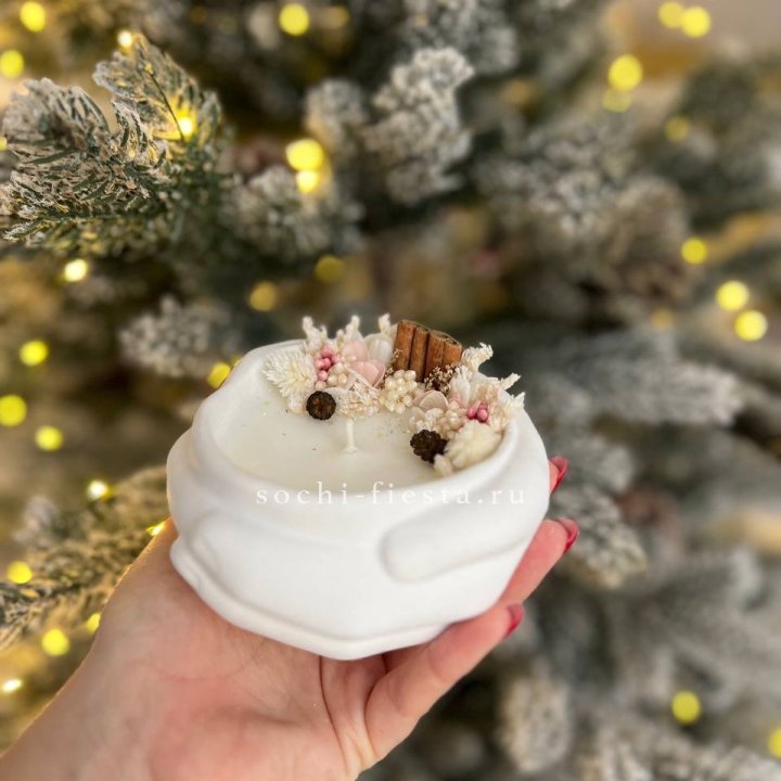 Свеча ароматическая в гипсе Руки с корицей в Магнитогорске