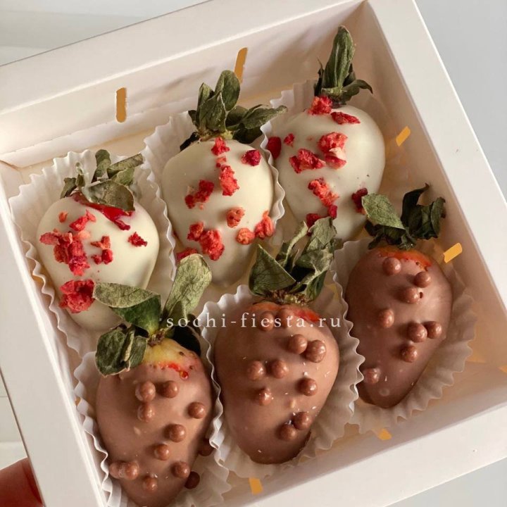 Клубника в шоколаде 6 ягод в Магнитогорске