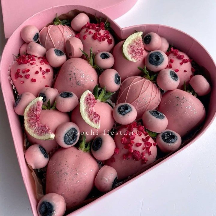 Клубника в шоколаде Сердце в Магнитогорске