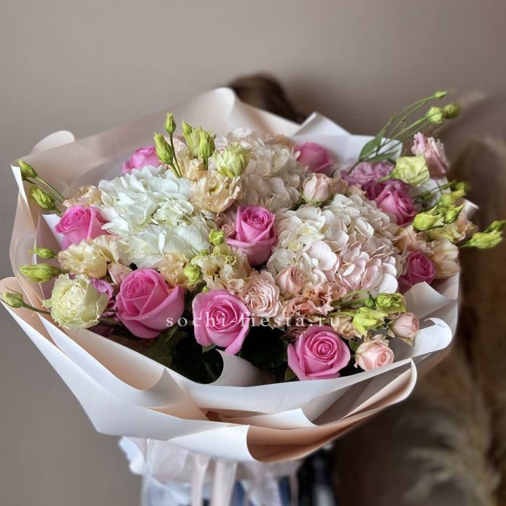 Дизайнерский букет "Каролина" в Магнитогорске