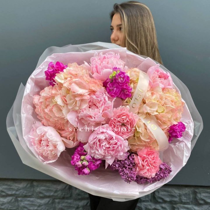  Букет "Фловер пионс" в Магнитогорске