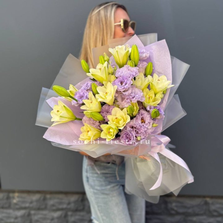  Букет лилий и эустом в Магнитогорске