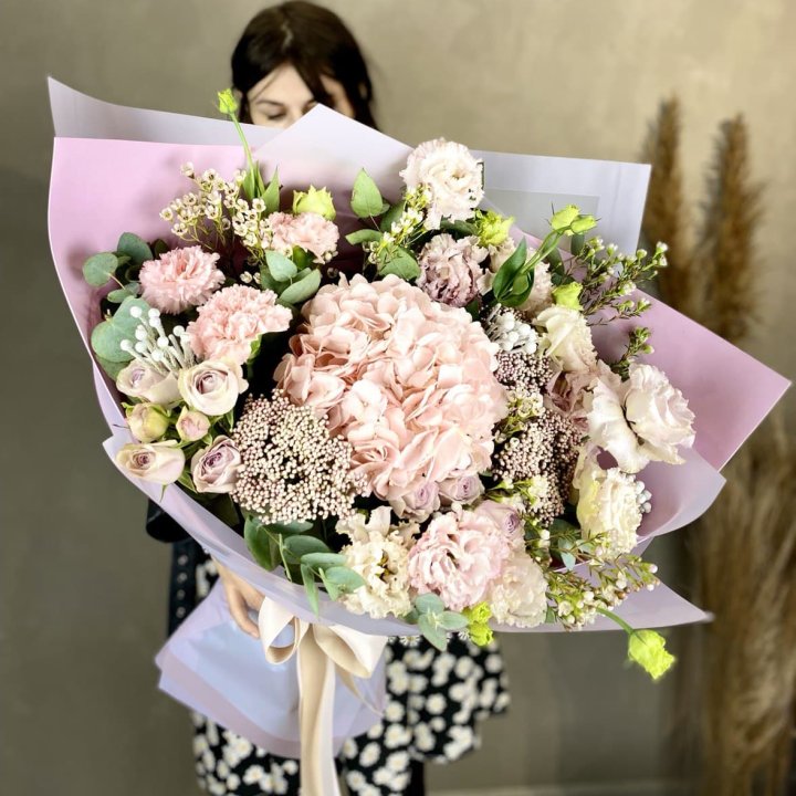 Дизайнерский букет "Трели кримс" в Магнитогорске