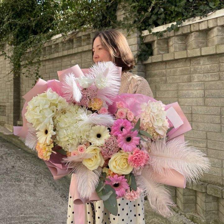 Дизайнерский букет "Валенсия" в Магнитогорске