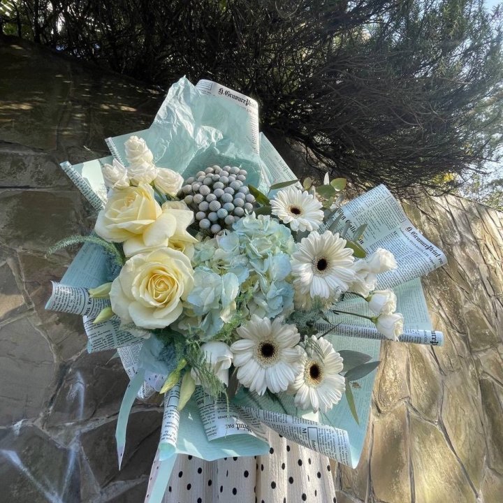 Дизайнерский букет "Линдж-блю" в Магнитогорске