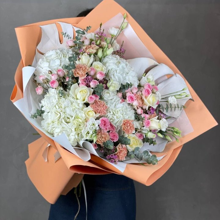 Макси-букет кремовый в Магнитогорске