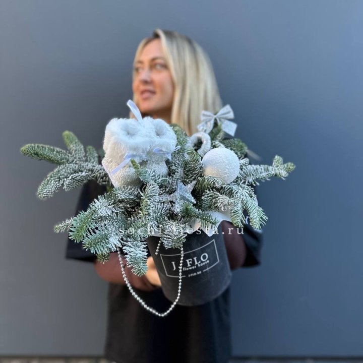 Новогодний бокс "Ботс вайт" в Магнитогорске