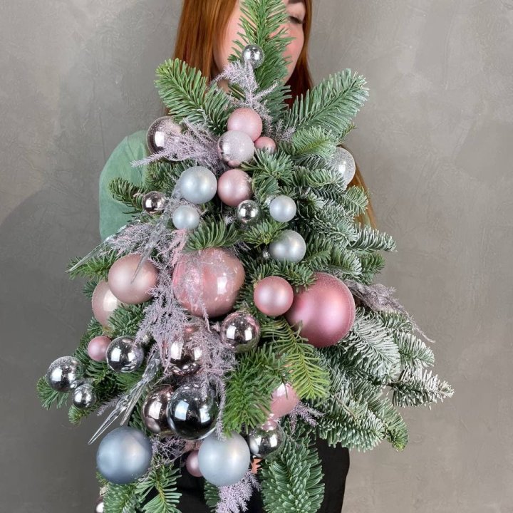 Новогодняя елочка "Розе голд" в Магнитогорске