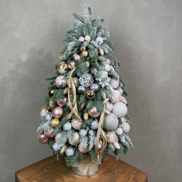 Новогодняя ёлка из веток датского нобилиса в Магнитогорске