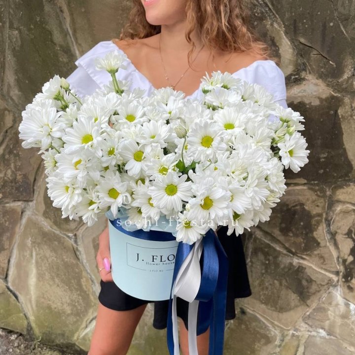 Коробка с хризантемами №2 в Магнитогорске