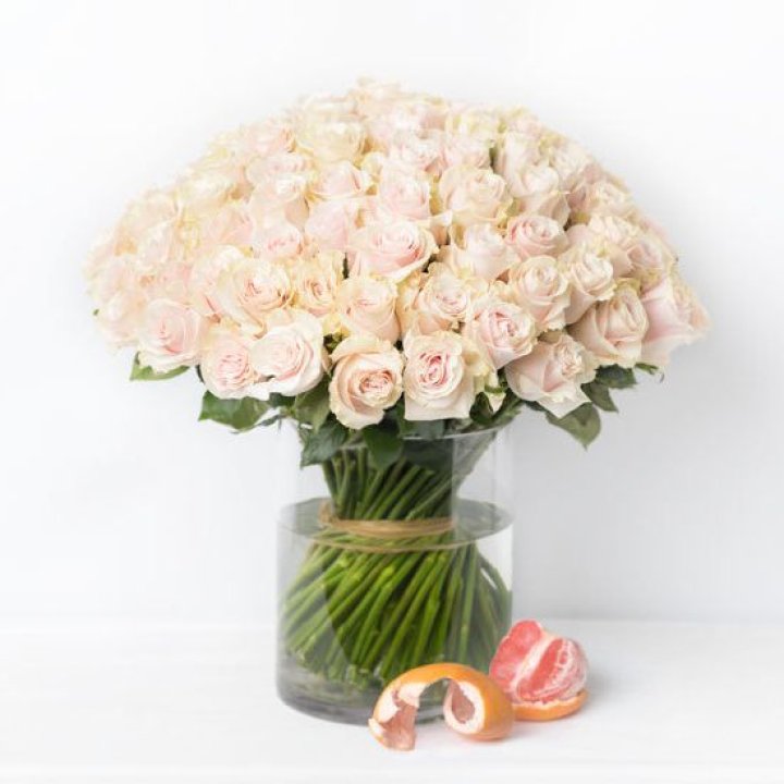 101 кремовая роза в Магнитогорске