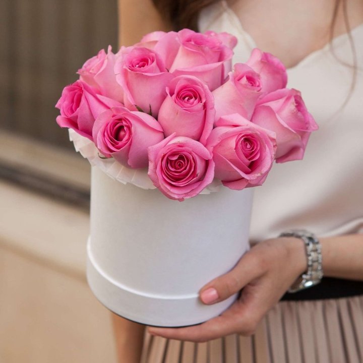 15 роз в боксе Кэтрин в Магнитогорске