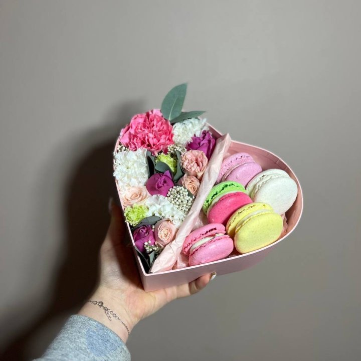 Дуо цветы и макаронсы в Магнитогорске