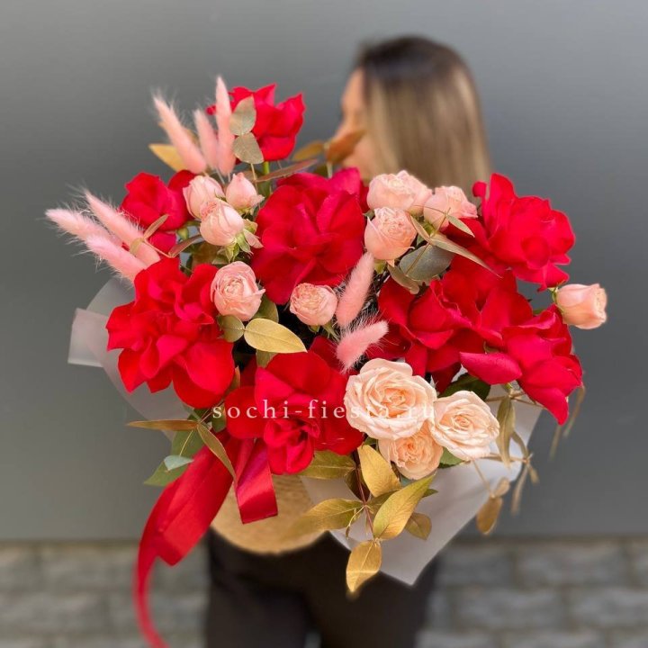 Джутовое кашпо "Любовь Лолиты" в Магнитогорске