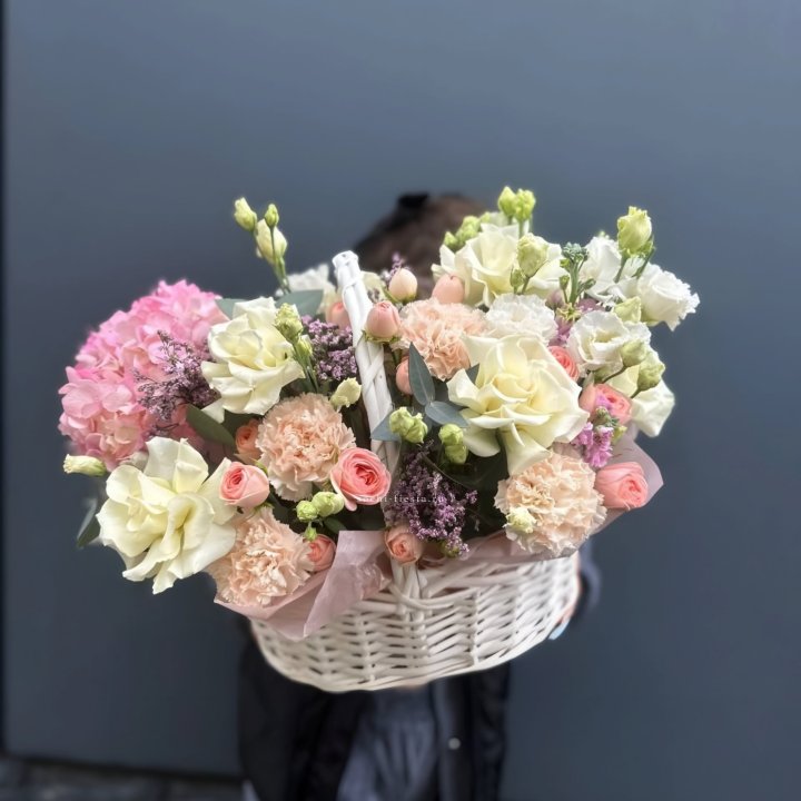 Цветочная корзина "Софтнес" в Магнитогорске