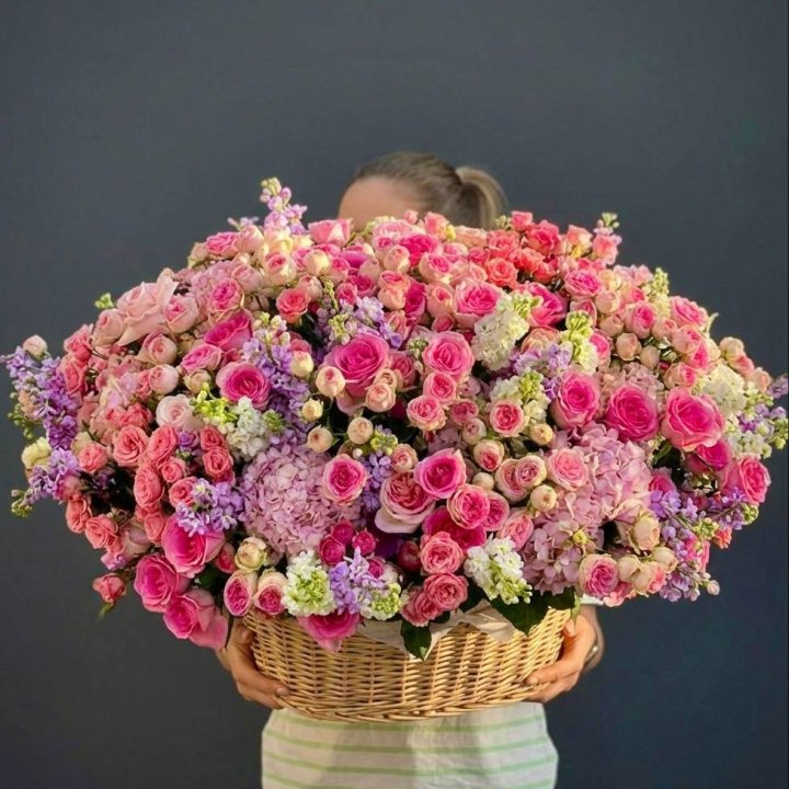 Цветочная корзина гигант №5 в Магнитогорске