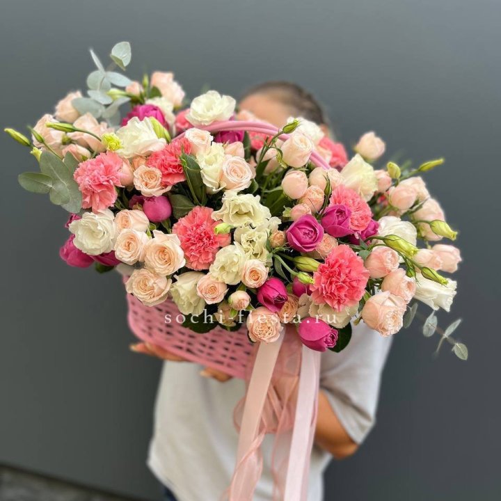 Цветочная корзина "Флоренция" в Магнитогорске