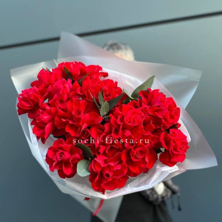 21 Красная французская роза в Магнитогорске