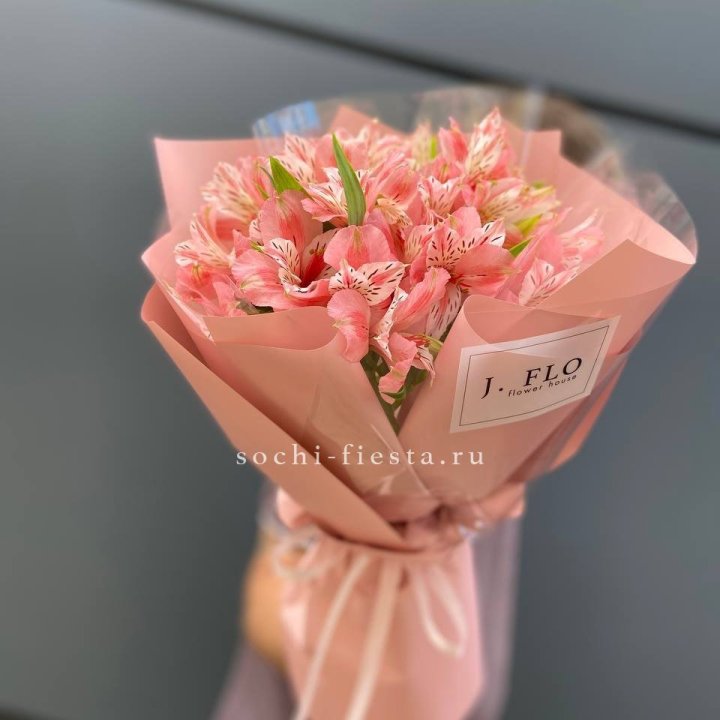 Букет альстромерий розовых в Магнитогорске