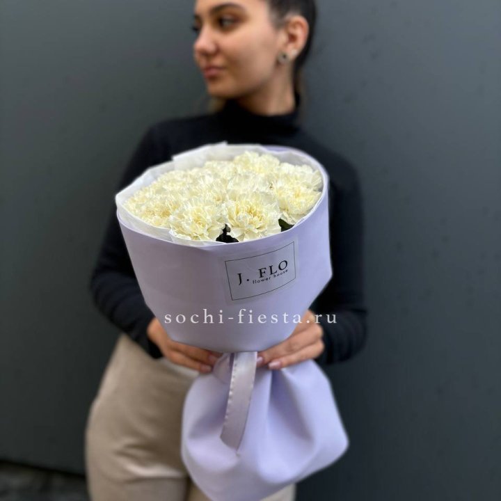 Букет белых диантусов в Магнитогорске