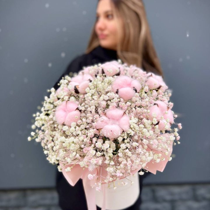 Гипсофилы с хлопком в шляпной коробке в Магнитогорске