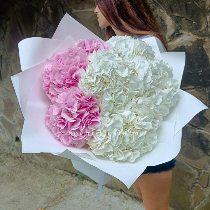 Букет гортензий №2 в Магнитогорске