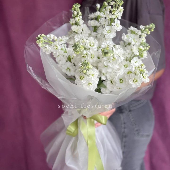 Букет ароматной маттиоллы №1 в Магнитогорске