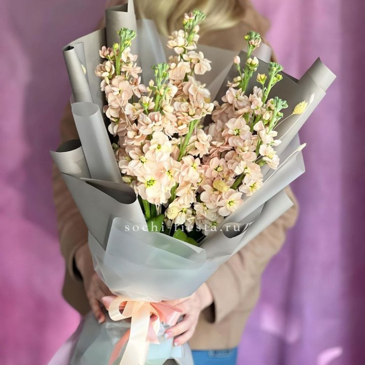 Букет ароматной маттиоллы №2 в Магнитогорске