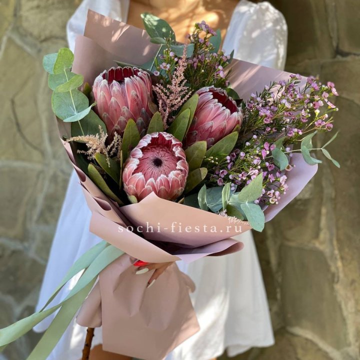 Букет из протеи "Клеопатра"  в Магнитогорске