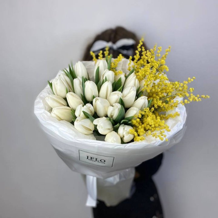 Дуо тюльпан и мимоза в Магнитогорске