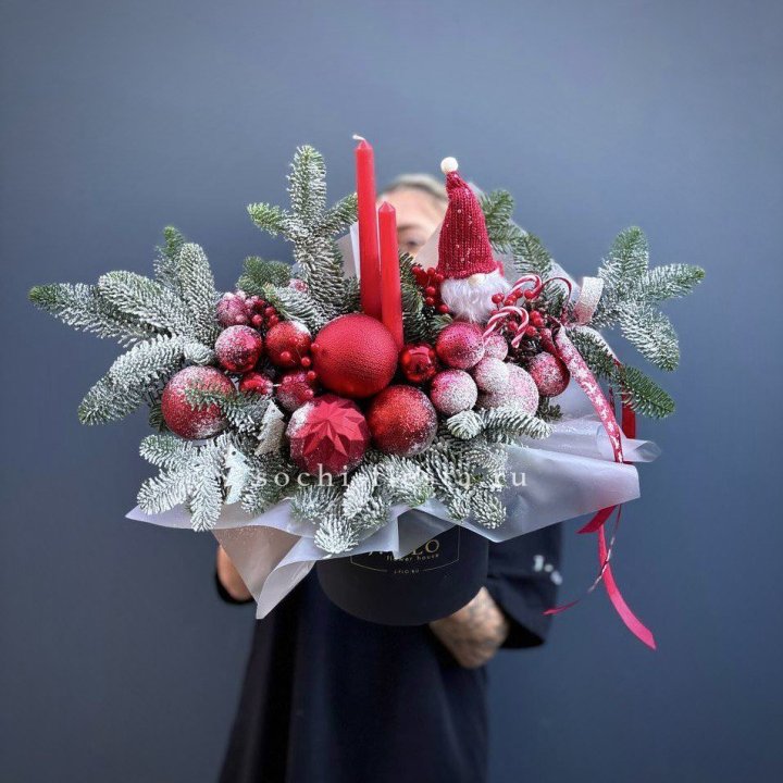 Композиция "Мери крисмас ред" в Магнитогорске