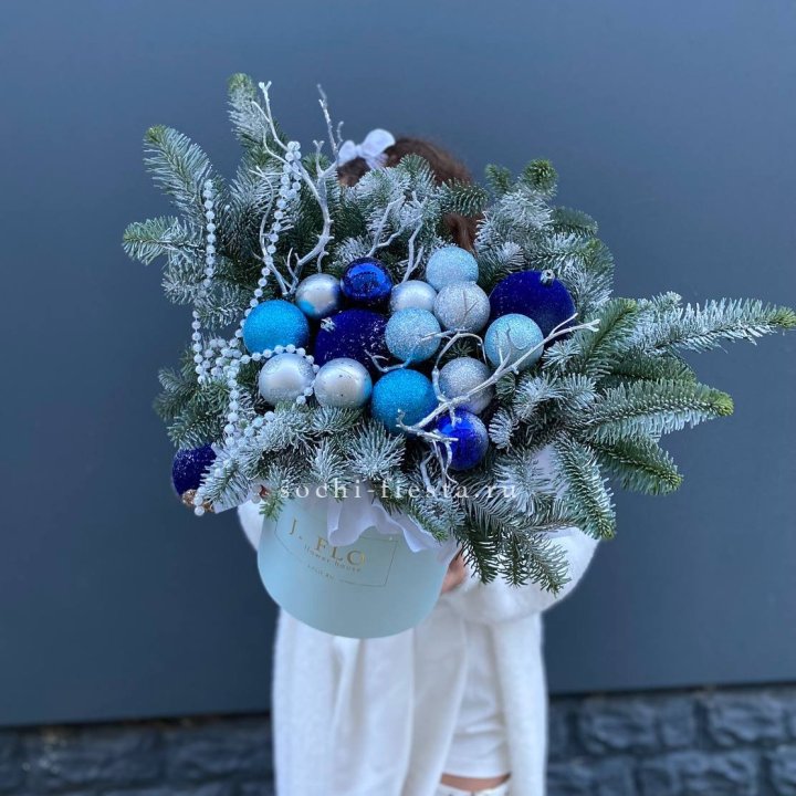 Композиция "Голубая бездна" в Магнитогорске