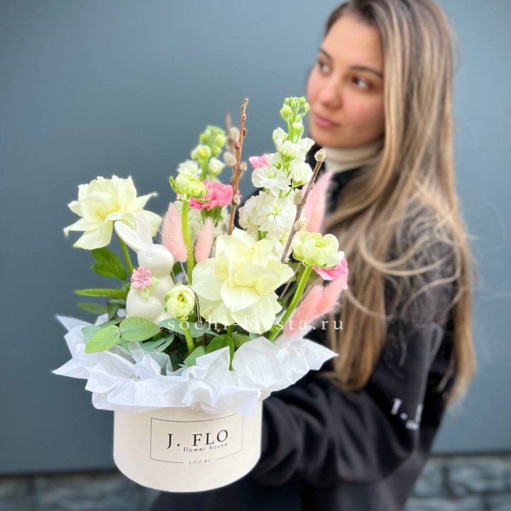 Цветочный бокс "Пасхальная композиция" в Магнитогорске