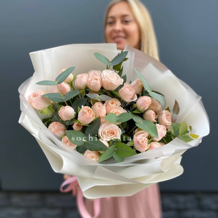 Букет кустовых роз "Фреш" в Магнитогорске